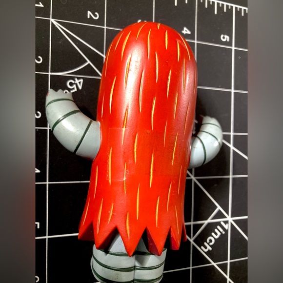 Tim Biskup 4" Red Helper 2003 Critterbox RARE - Picture 2 of 14